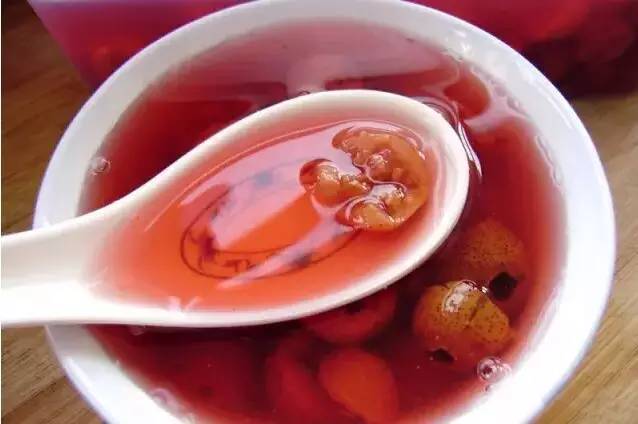 过度喂养危害大，宝宝发出的积食信号你能看懂多少？