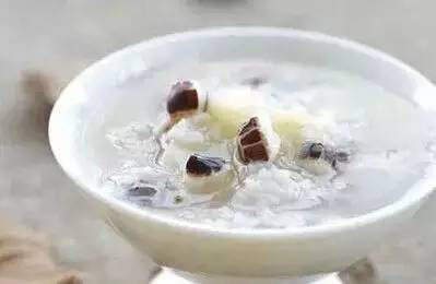 过度喂养危害大，宝宝发出的积食信号你能看懂多少？