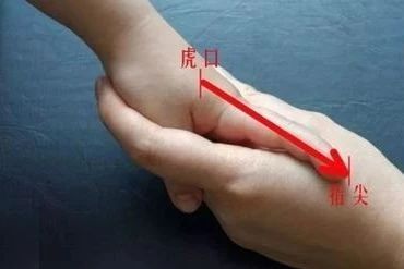 过度喂养危害大，宝宝发出的积食信号你能看懂多少？